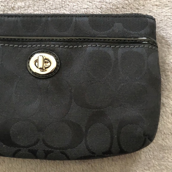 Coach Black Wristlet NWT - Picture 2 of 8